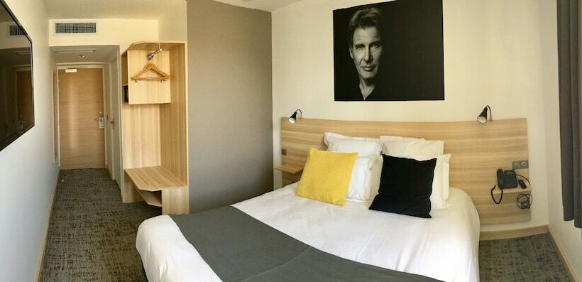 Номер Комфорт, Brit Hotel Martigues Nord