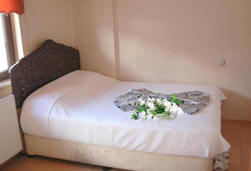 스탠다드 트리플 룸, Asya