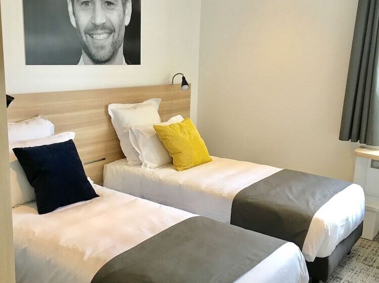 Номер Комфорт, Brit Hotel Martigues Nord