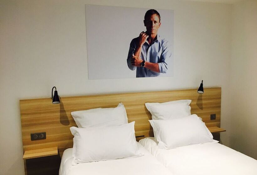 Трехместный Номер Deluxe, Brit Hotel Martigues Nord