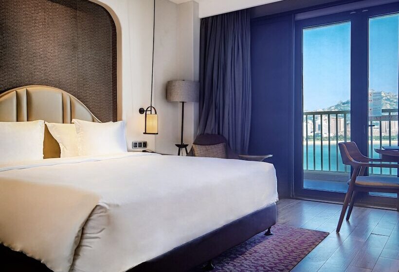 Pokój Premium, Crowne Plaza Qingdaoorientalmoviemetropolis, An Ihg