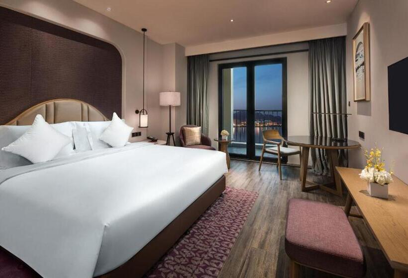 디럭스 룸 바다 전망, Crowne Plaza Qingdaoorientalmoviemetropolis, An Ihg