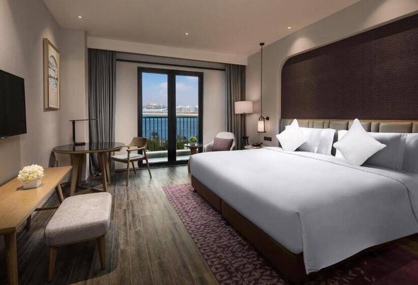 Pokój Club, Crowne Plaza Qingdaoorientalmoviemetropolis, An Ihg