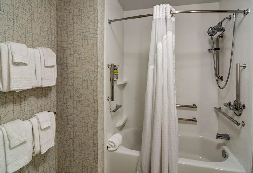 Люкс Адаптированный для Инвалидов, Holiday Inn Express   Fort Walton Beach Central, An Ihg