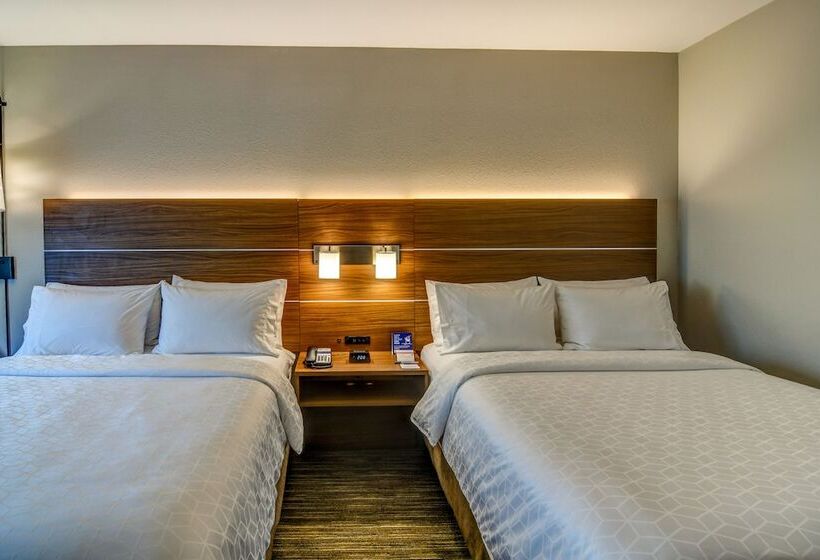 جناح, Holiday Inn Express   Fort Walton Beach Central, An Ihg