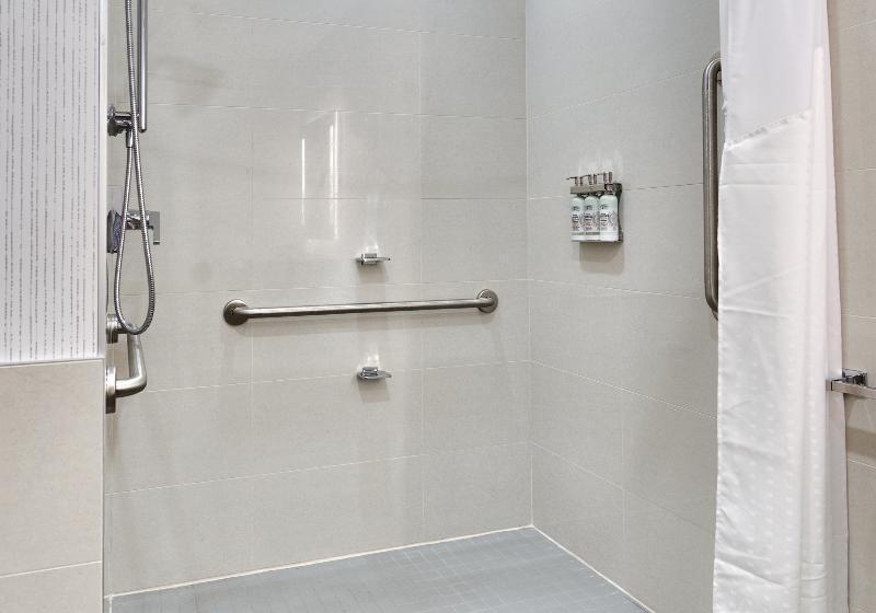 اتاق استاندارد, Holiday Inn Express & Suites   Trois Rivieres Ouest, An Ihg