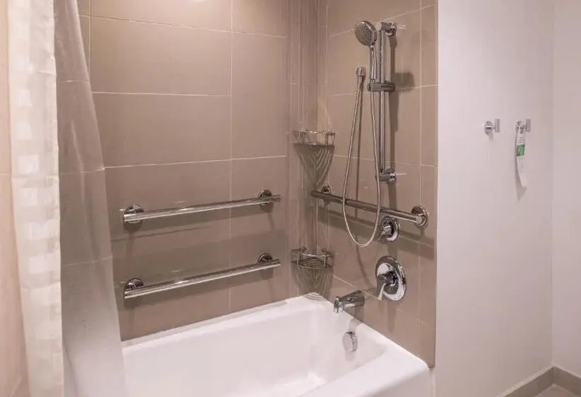 身障者適用キングサイズベッドルーム, Hyatt House Raleigh/rdu/brier Creek