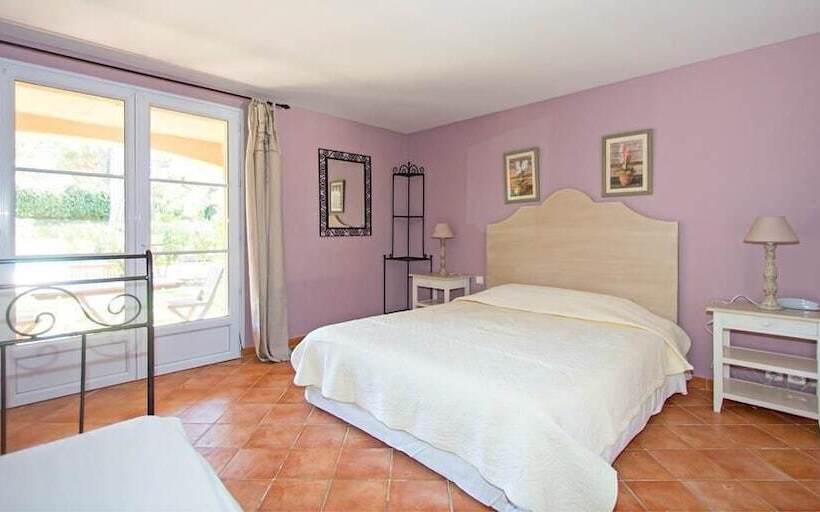 基本工作室, La Villa D Andrea