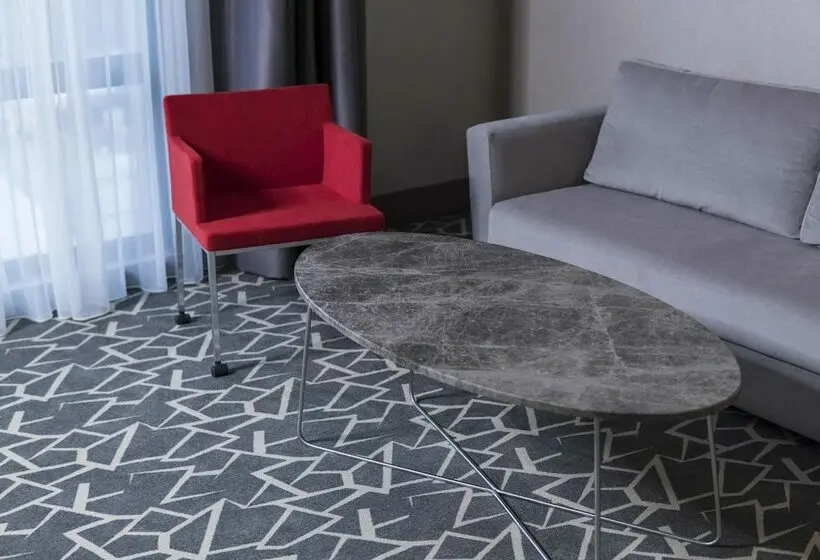 スイート, Ramada By Wyndham Istanbul Alibeykoy