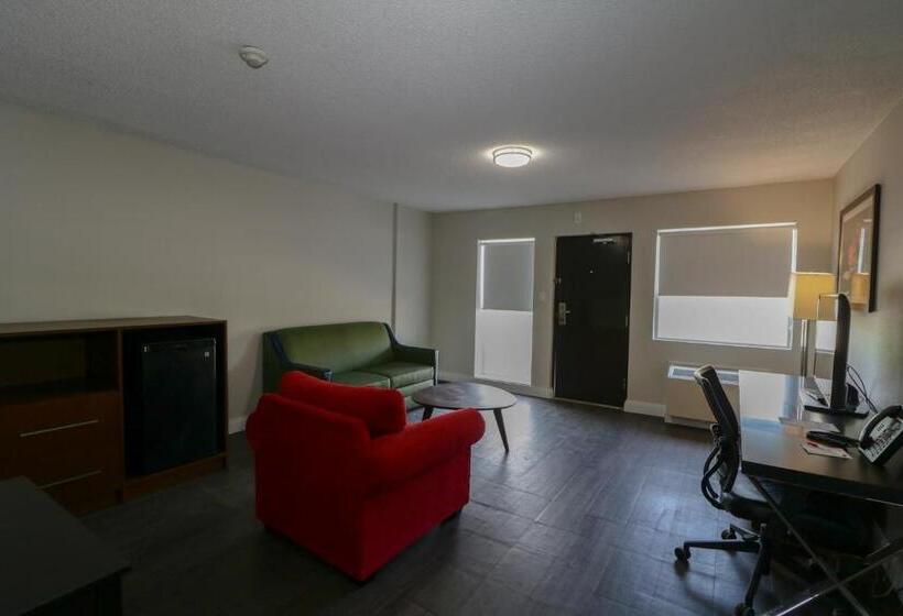 סוויטה, Ramada By Wyndham Jacksons Point