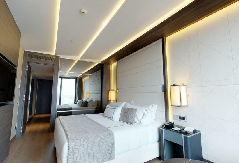 프리미엄 트리플 룸, Vp Plaza Espana Design