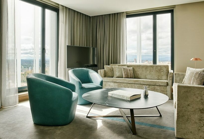 프레지덴셜 스위트, Vp Plaza Espana Design