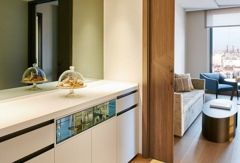 디럭스 스위트, Vp Plaza Espana Design