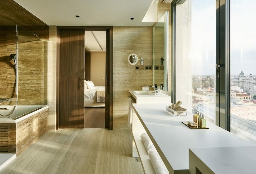 디럭스 스위트, Vp Plaza Espana Design