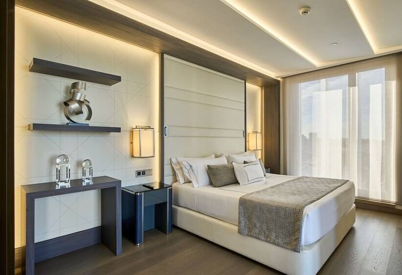 디럭스 스위트, Vp Plaza Espana Design