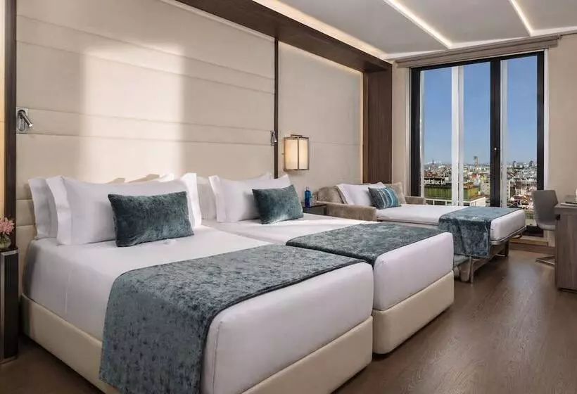 Deluxe Triple Room