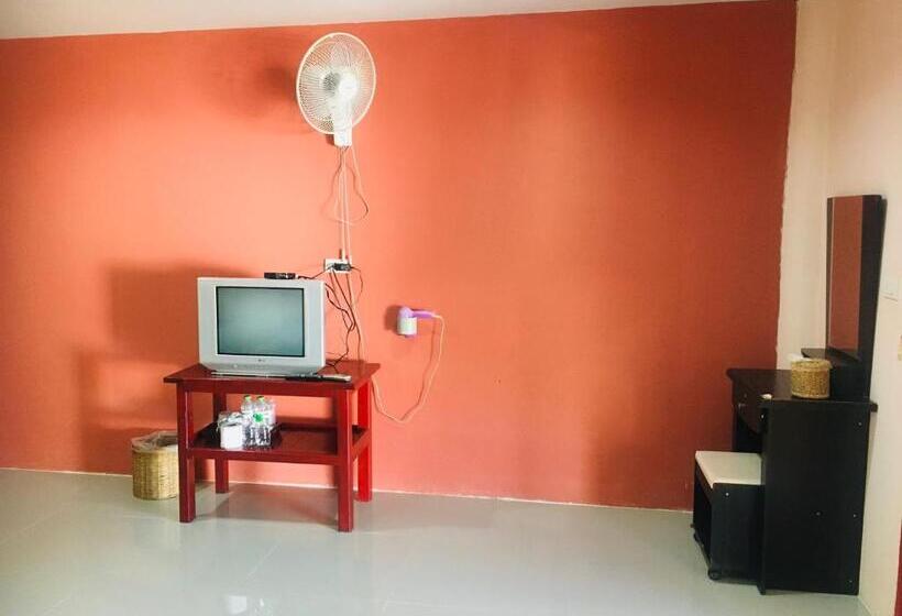 Quarto standard, The Natural Yurt Resort @ Khao Kho