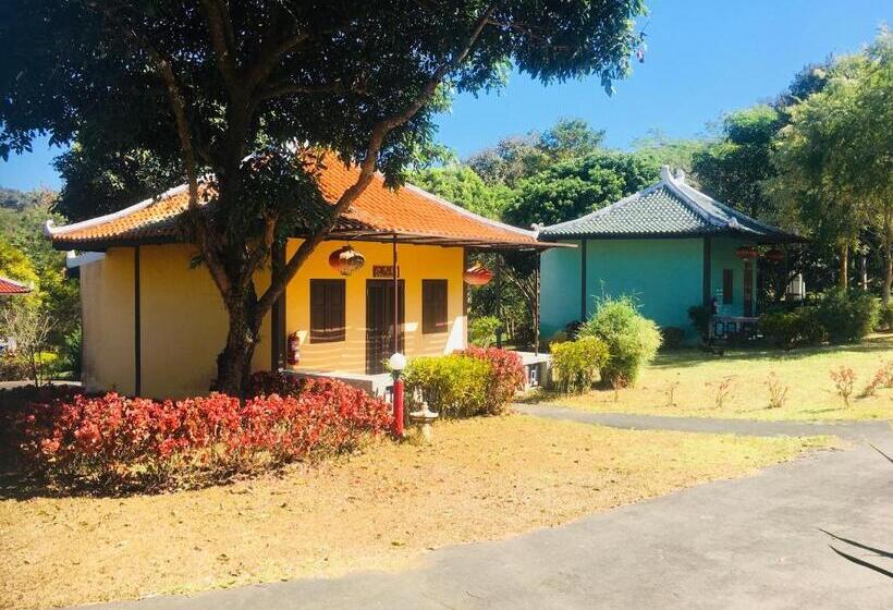 Bungalow Superior, The Natural Yurt Resort @ Khao Kho