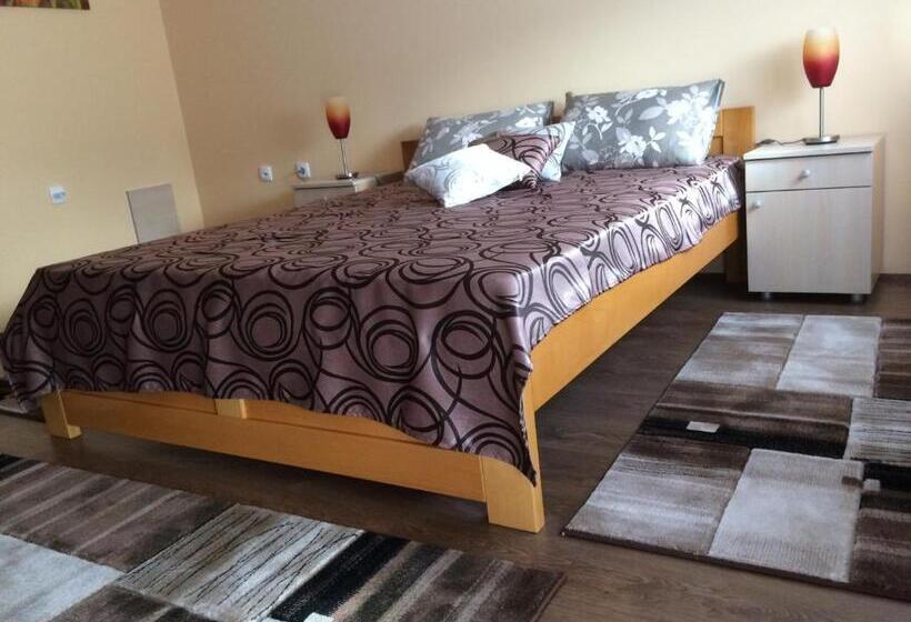 اتاق استاندارد چهار تخته, B&b Zmajevo Gnezdo 021