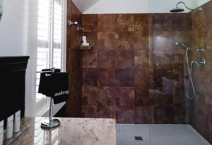 Номер Deluxe Кровать Кинг, The Platinum Pebble Boutique Inn   Adults Only Property