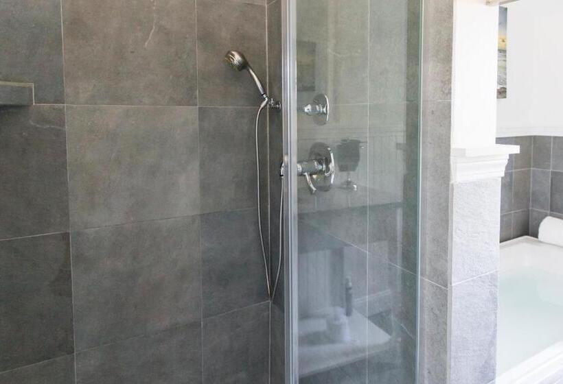 غرفة ديلوكس سرير كينج, The Platinum Pebble Boutique Inn   Adults Only Property