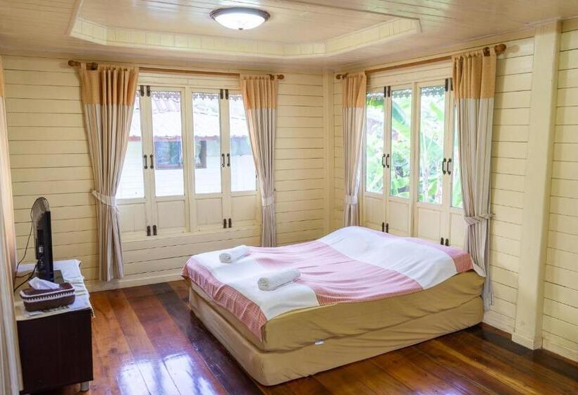 Quarto Quádruplo Estandar, Goldengold  Resort & Spa
