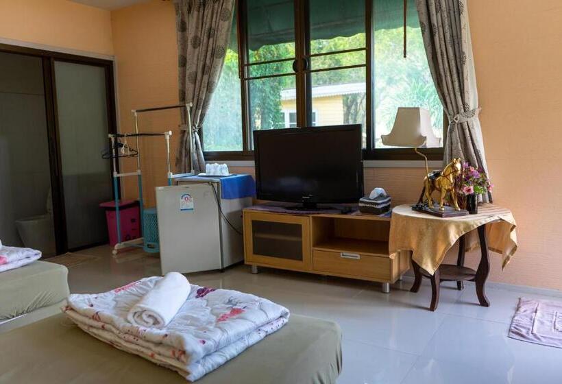 Studio Standard, Goldengold  Resort & Spa