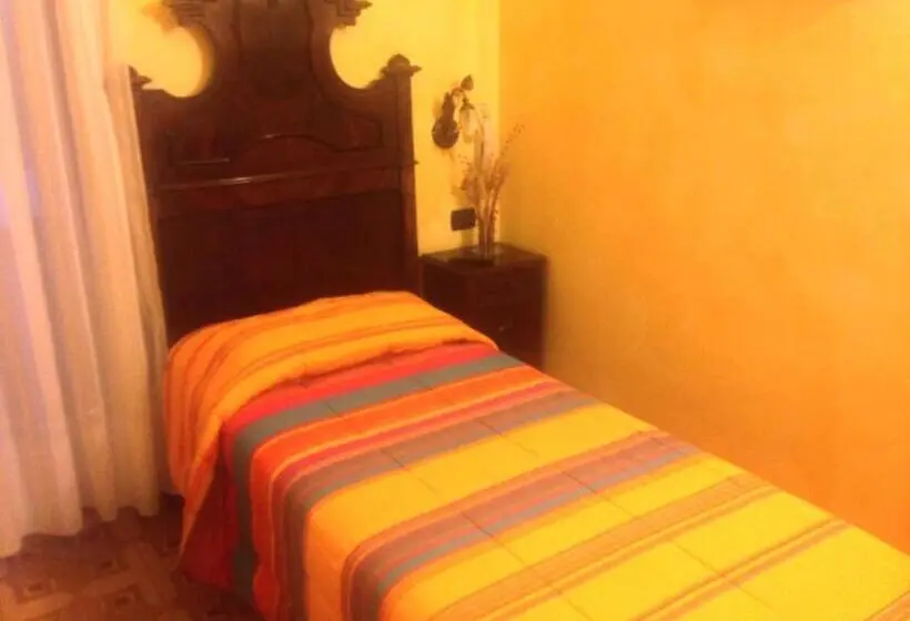 スタンダードシングルルーム, Albergo Etrusco