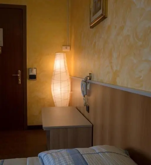 スタンダードシングルルーム, Albergo Etrusco