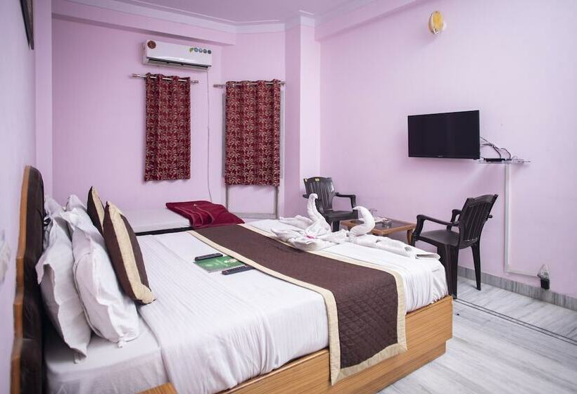 Habitación Superior, Dimple International