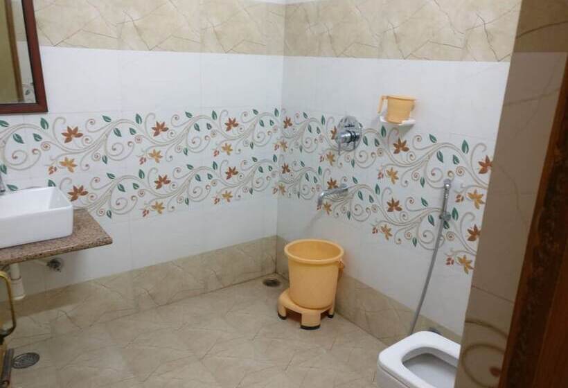 Quarto Superior, Dimple International