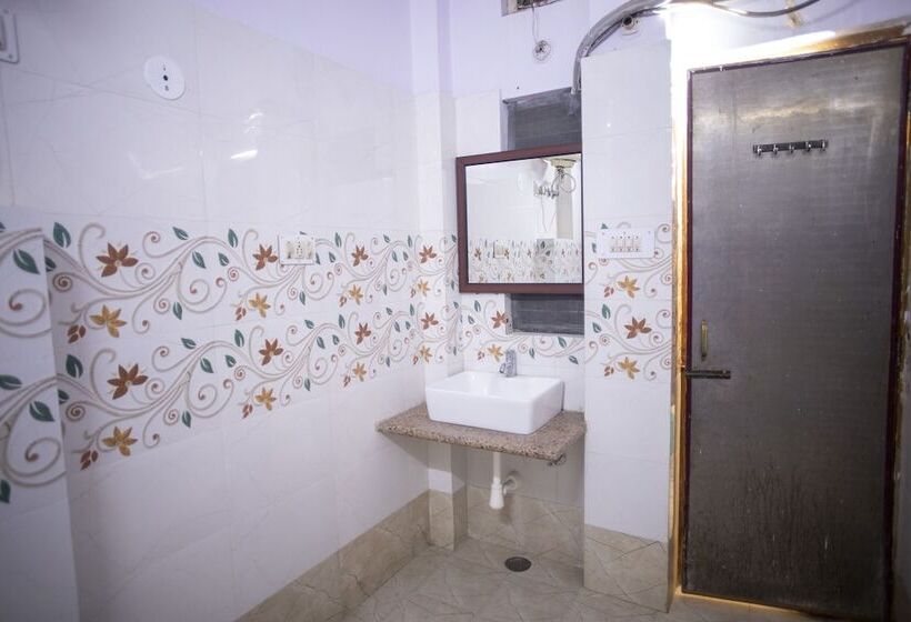 Quarto Familiar, Dimple International