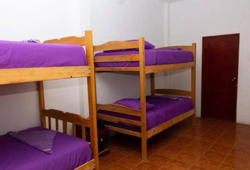 Perhehuone, Hostería El Paraíso