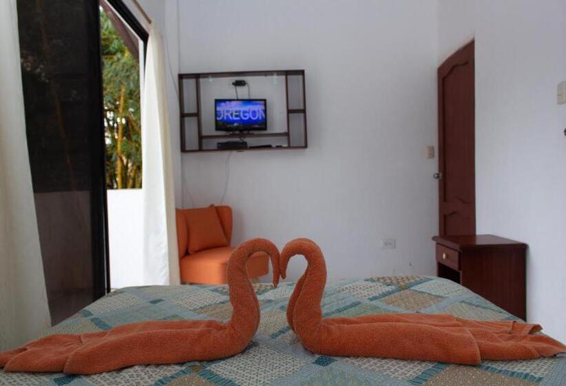 اتاق لوکس با بالکن, Hostería El Paraíso