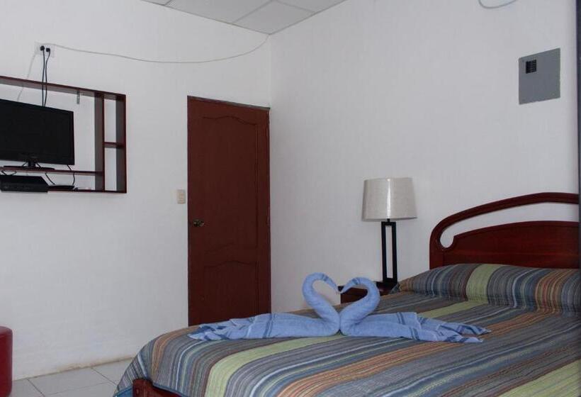 اتاق لوکس با بالکن, Hostería El Paraíso