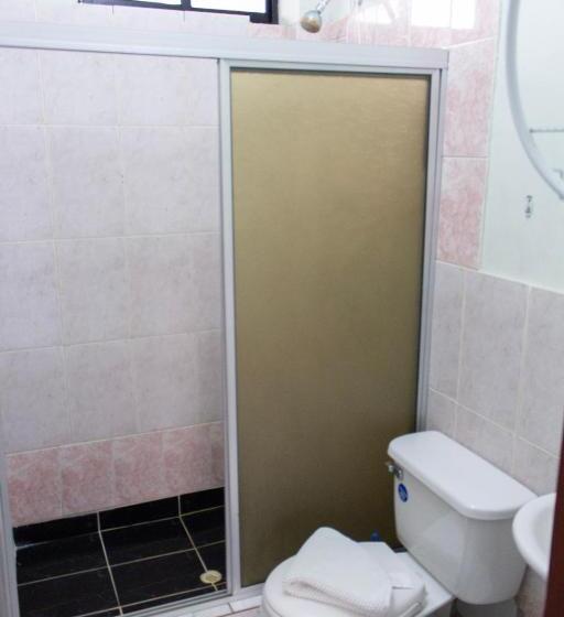 اتاق استاندارد چهار تخته, Hostería El Paraíso