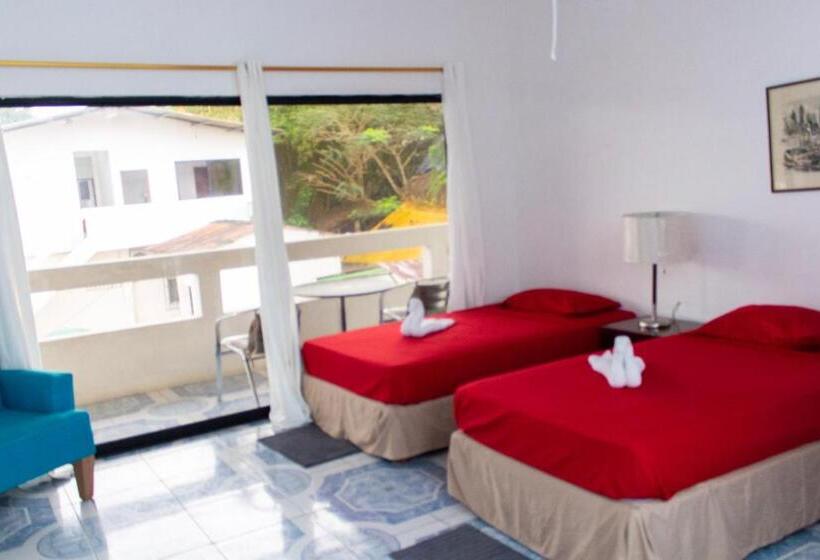 اتاق استاندارد چهار تخته, Hostería El Paraíso