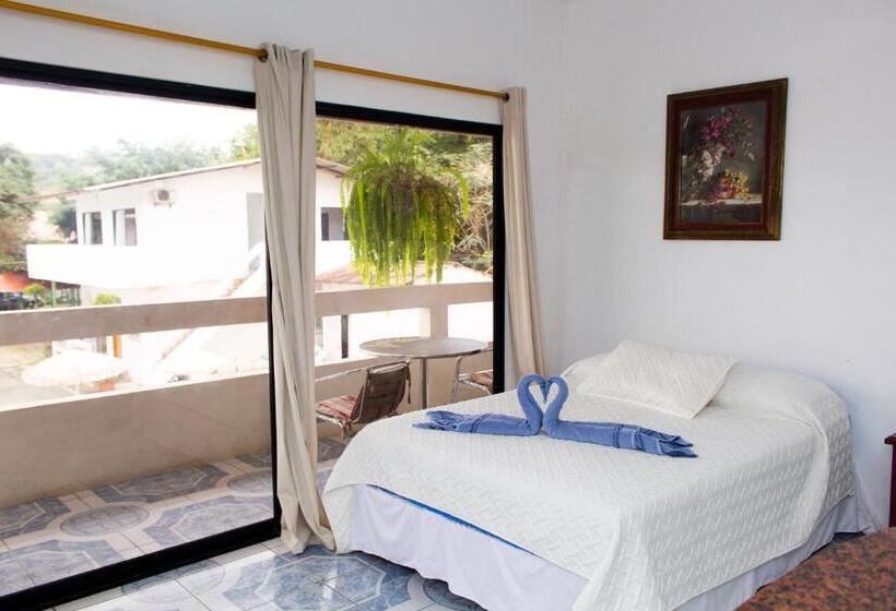 اتاق استاندارد با چشمانداز استخر, Hostería El Paraíso