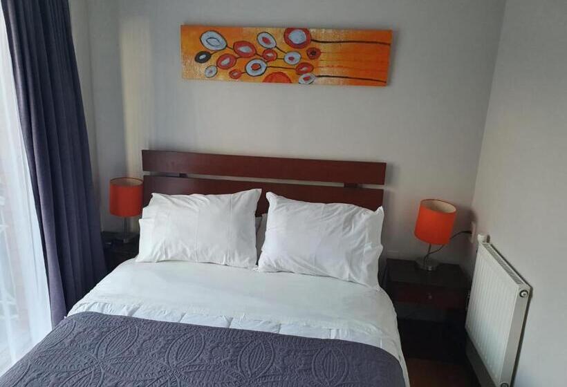 Standardrum, Hostal Del Rio