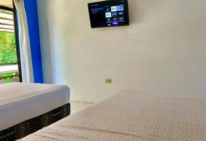 Standard Kolmen Hengen Huone, Hostería El Paraíso