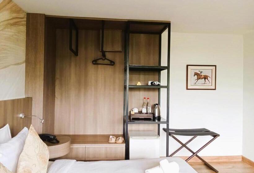 חדר דחוקס עם מיטת קינג, Issara Boutique Winery