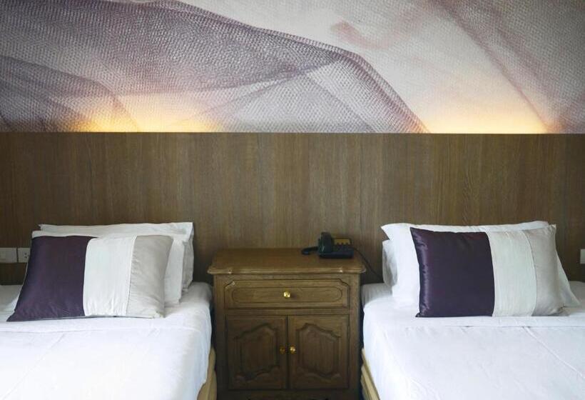 חדר סופריור, Issara Boutique Winery