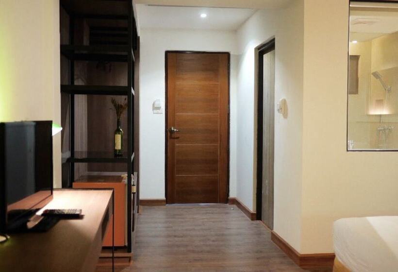 חדר סופריור, Issara Boutique Winery