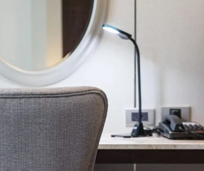 デラックスルーム, Surestay Plus By Best Western Sukhumvit 2