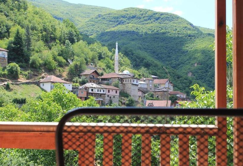 اتاق استاندارد با بالکن, Tutto