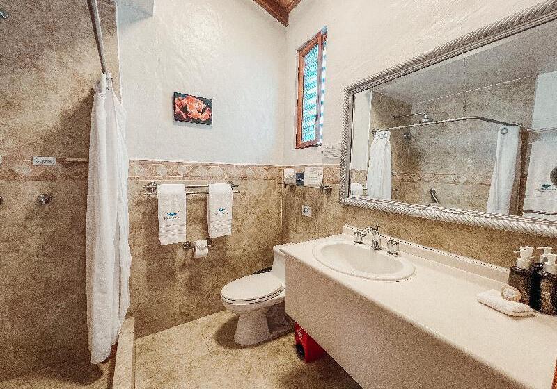 اتاق سوپریور سه تخته, Isamar