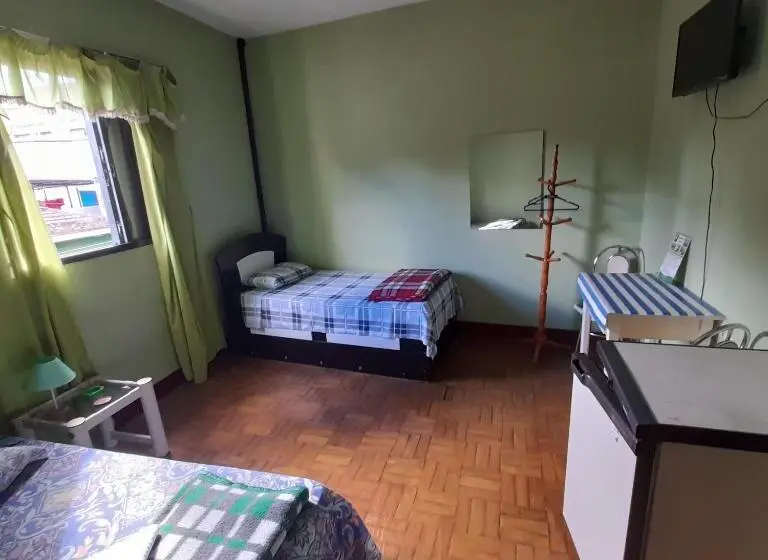 スタンダード４人部屋, Shangri La