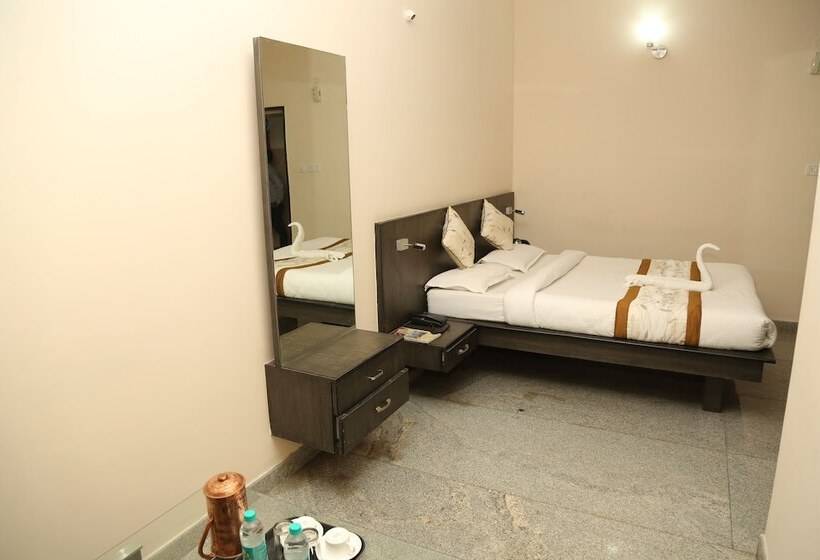 デラックスルーム, Soundarya