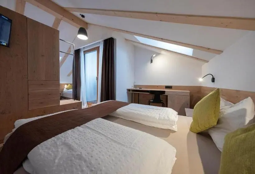 スーペリアトリプルルーム, Active Hotel Rosat