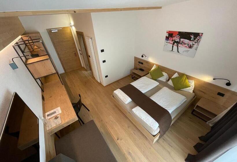 غرفة سوبيريور رباعية, Active Hotel Rosat